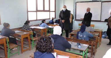 طلاب الشهادة الإعدادية بالقاهرة: امتحان العربى سهل والأسئلة واضحة