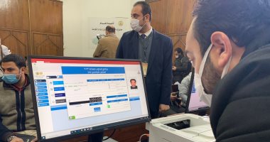 وكيل مجلس النواب يشهد لحظة سحب ملفات تعيين الإناث لأول مرة بمجلس الدولة