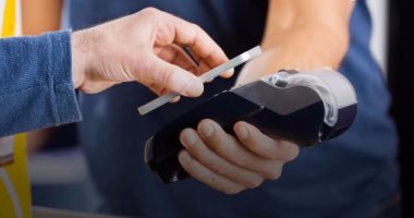 التموين تبدأ صرف السلع المدعمة لأصحاب البطاقات ضمن مقررات شهر أبريل غدا