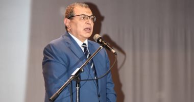 القوى العاملة تحذر من عمليات نصب وعقود "مضروبة" لراغبى العمل بالإمارات