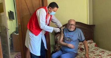 الصحة: تلقيح كبار السن فوق 65 عاما بجرعة تنشيطية بعد 3 شهور من أخر جرعة