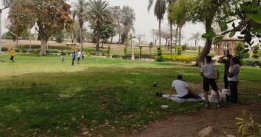 حدائق القناطر الخيرية تستقبل زوارها للاحتفال بشم النسيم.. صور