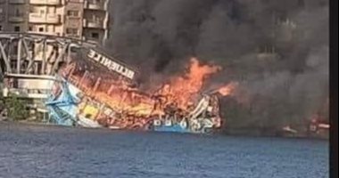 حريق هائل يلتهم مركب فى النيل بميت غمر. دون إصابات. صور