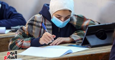 المدارس لطلاب الثانوية العامة: ضرورة الحضور لاستلام بطاقات أرقام الجلوس