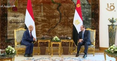 الرئيس السيسي يستقبل رئيس مجلس القيادة الرئاسى اليمنى فى قصر الاتحادية