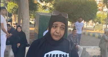 وصول أسرة نيرة لحضور أولى جلسات محاكمة قاتل ابنتهم بجنايات المنصورة.. لايف