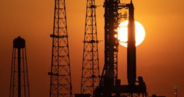 ناسا: رصدنا بصمة المياه فى سحب أحد الكواكب على بعد 1150 سنة ضوئية