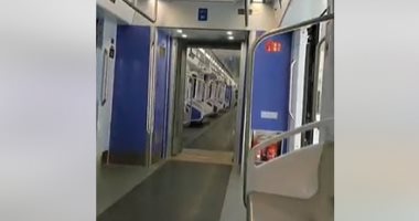 أول رحلة فى القطار الكهربائى.. معايشة من الداخل "بث مباشر"