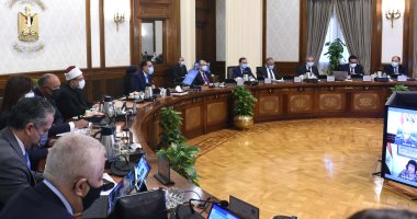 رئيس الوزراء يؤكد ضرورة تفعيل غرف الأزمات فى عيد الأضحى