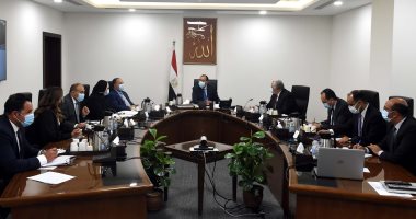 مدبولى: توجيهات رئاسية ببدء دراسة صياغة أسعار توريد المحاصيل للموسم الجديد