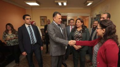 أحمد عيسى وزير السياحة والآثار