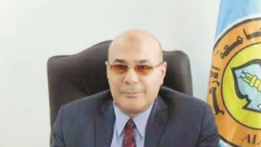 الدكتور غانم السعيد