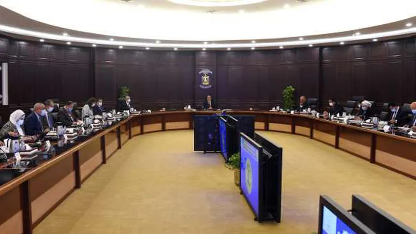 رئيس الوزراء يترأس الاجتماع العاشر للجنة العليا