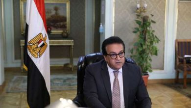 الدكتور خالد عبدالغفار وزير الصحة