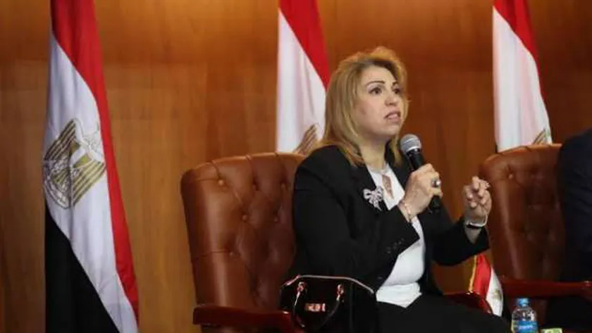 الدكتورة أماني فاخر، عميد كلية تجارة حلوان