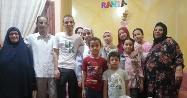 زغاريد وفرحة عارمة.. الثالثة على الثانوية العامة: النظام الحديث أسهل بكثير