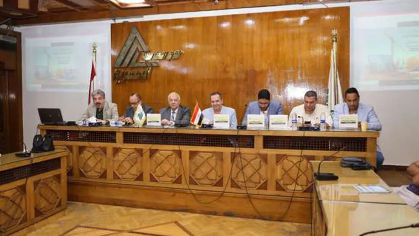 جانب من محاضرة الهندسة المدنية في نقابة المهندسين