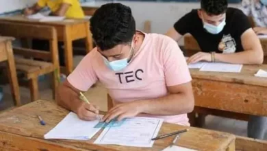 طلاب يؤدون الامتحانات- صورة أرشيفية