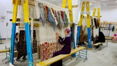 «حياة كريمة» ساعدت السيدات على العمل فى الحرف اليدوية والتراثية