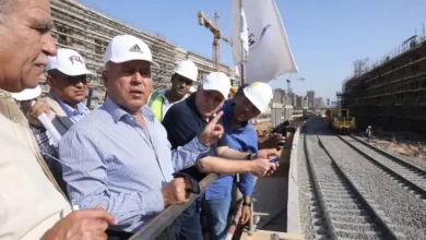 الفريق كامل الوزير وزير النقل يتفقد أعمال محطة قطارات الصعيد