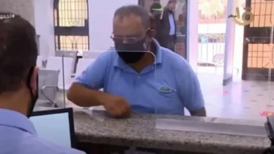 صرف المعاشات - صورة أرشيفية