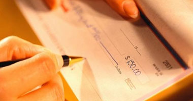 "لو بتتعامل بالشيكات".. خطوات هامة لحماية "الشيك" من التزوير