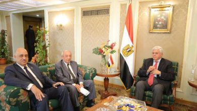 جانب من لقاء سابقة لنقيب المهندسين مع وزير التعليم العالي