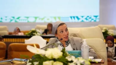 وزيرة البيئة