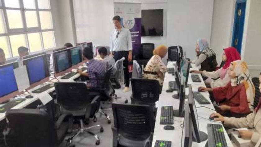 طلاب الكليات التكنولوجية - أرشيفية