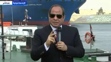 الرئيس السيسي أمام قناة السويس