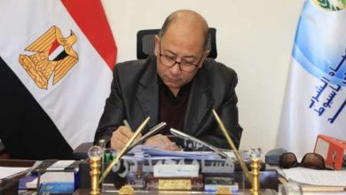 هشام درة رئيس شركة مياه الشرب والصرف الصحي بأسيوط