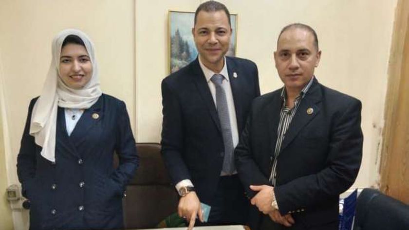 إحباط محاولة تهريب كمية «ألماس» بمطار القاهرة.. أخفتها راكبة جول جسدها