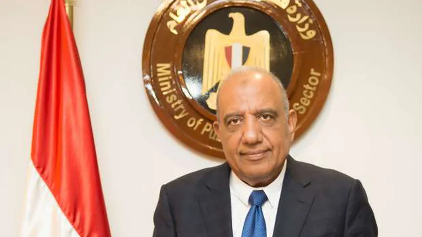 المهندس محمود عصمت - وزير قطاع الأعمال