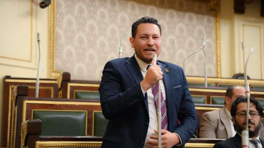 النائب علاء عصام