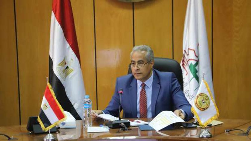 وزير القوى العاملة