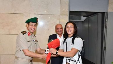 القوات المسلحة تهنئ سمر حمزة على إنجاز فضية بطولة العالم للمصارعة