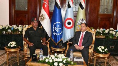 القوات المسلحة تنظم زيارة لوزير المالية بالكلية الحربية.. «صور»