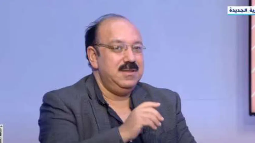 الدكتور محمد عز العرب