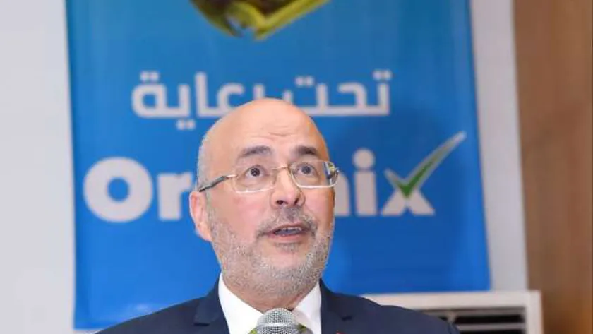 الدكتور محمد أنور