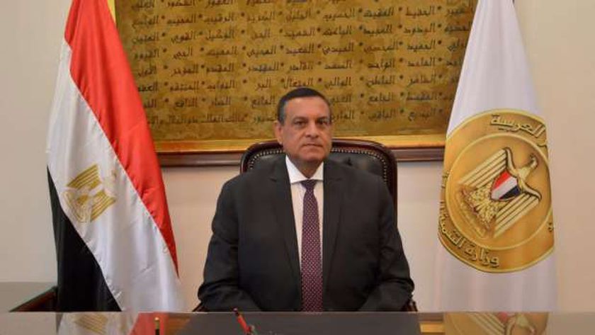 اللواء هشام آمنة