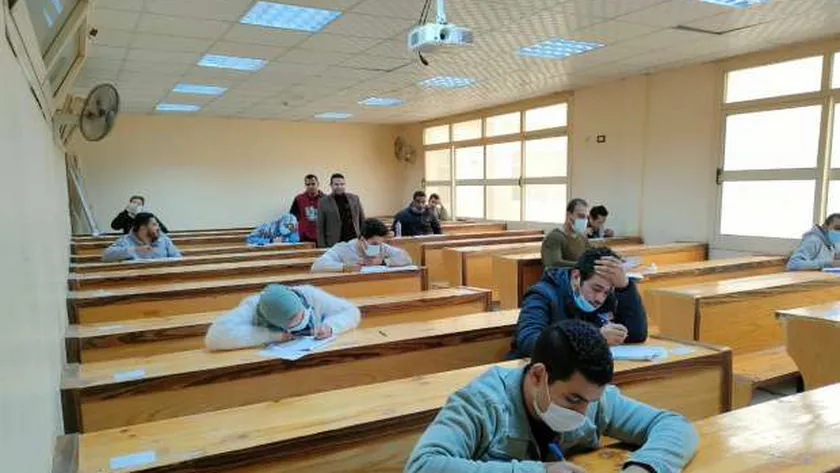 جانب من امتحانات كلية تكنولوجيا العلوم الصحية- صورة أرشيفية