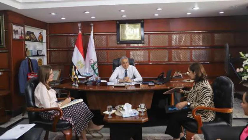 حسن شحاتة - وزير القوى العاملة