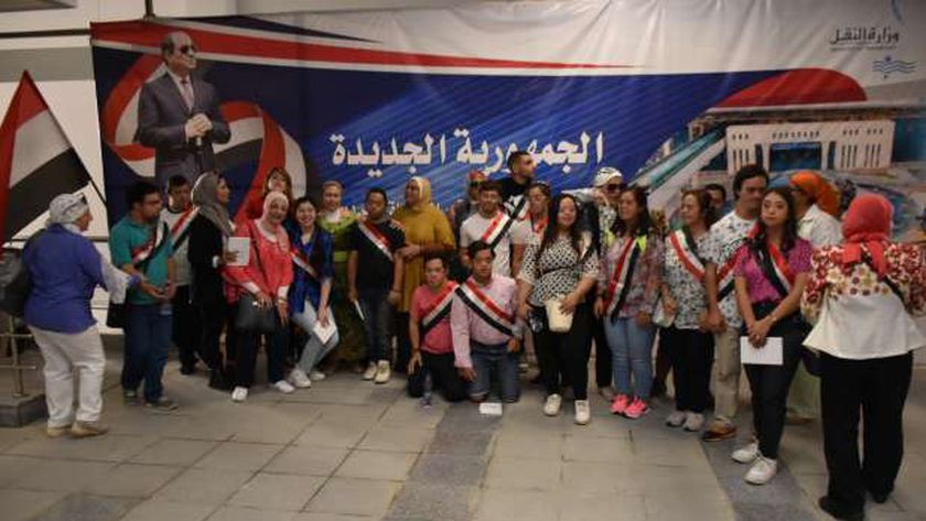 جولة تعريفية لذوي الهمم بمحطات القطار الكهربائي الخفيف «LRT»