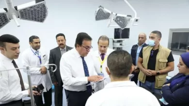 «عبد الغفار» يتفقد مستشفى أبو تيج.. ويؤكد اهتمام الدولة بتحسين الخدمات الطبية في الصعيد