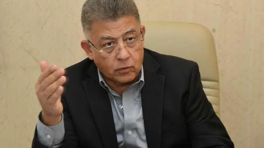 الدكتور أشرف إسماعيل