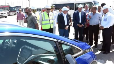مدبولي يستقل سيارة كهربائية داخل محطة شحن بشرم الشيخ: ندعم التحول الأخضر