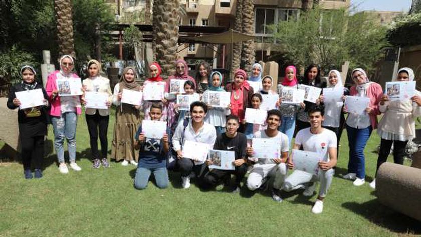 «التعليم» تكرم الطلاب الفائزين في مسابقتي آدم حنين وقريتي للرسم والنحت