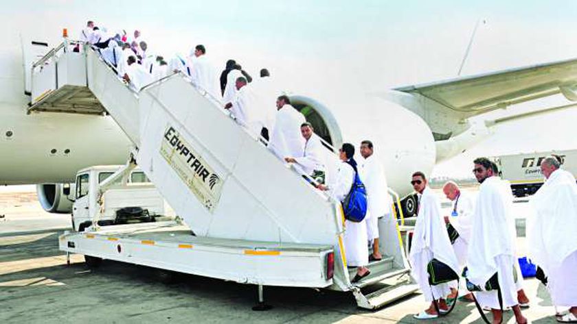 معتمرون.. أرشيفية