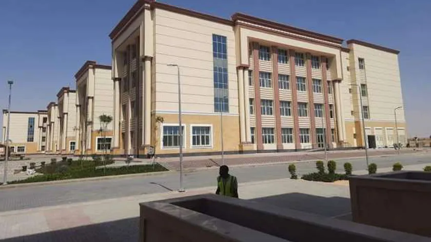 تجهيزات جامعة الإسماعيلية الجديدة الأهلية