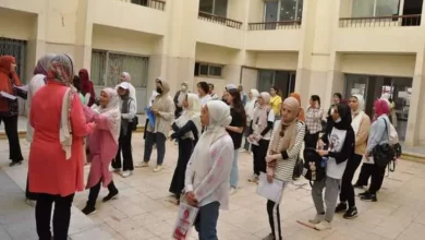 إجراء الكشف الطبي للطلاب